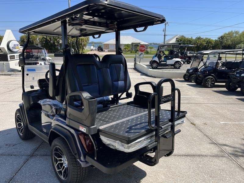 2025 Evolution D5 Ranger 2+2 Arctic Gray | 4-Seater Luxury Golf Cart - Image 2